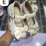 Girl shoe