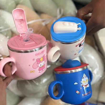 Baby sipping cup